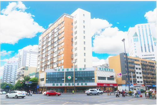 成都軍大醫(yī)院門(mén)面