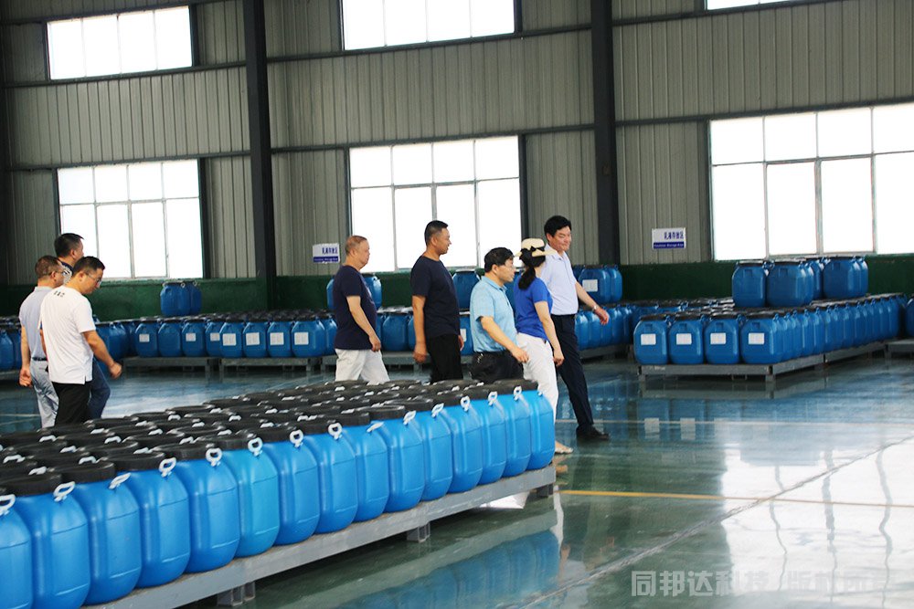 棗陽(yáng)市委領(lǐng)導(dǎo)帶領(lǐng)棗陽(yáng)市局相關(guān)負(fù)責(zé)人親臨棗陽(yáng)市同邦達(dá)科技有限公司指導(dǎo)工作