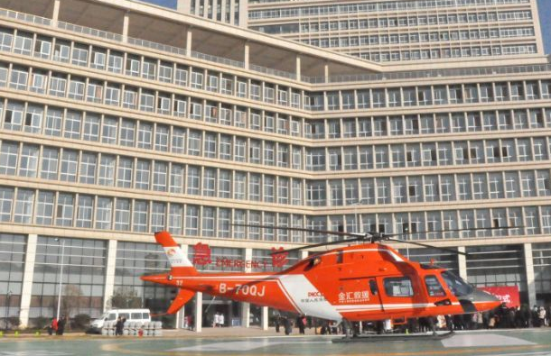 2024贛南醫(yī)學(xué)院第一附屬醫(yī)院整形美容科割雙眼皮的價(jià)錢