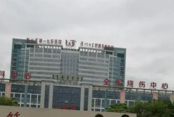 漳州175醫(yī)院種植牙怎么樣?漳州175醫(yī)院種植牙哪個醫(yī)生好