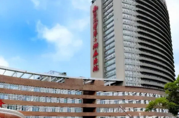 南昌大學(xué)第二附屬醫(yī)院玻尿酸好不好?玻尿酸隆鼻價格2024