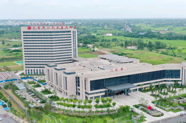 六安市人民醫(yī)院激光去除一顆老年斑需要多少錢_案例