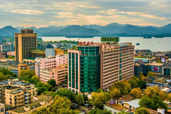 浙江省中醫(yī)院祛斑價(jià)目表(價(jià)格表)怎么樣