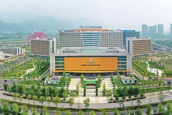 2024中山大學(xué)附屬第三醫(yī)院矯正牙齒價(jià)格?矯正牙齒凸嘴嗎