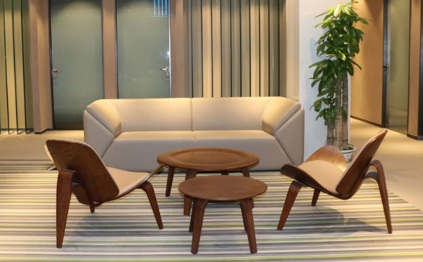 北京市健宮醫(yī)院玻尿酸填充下巴術(shù)后一年案例欣賞&需要多少錢?