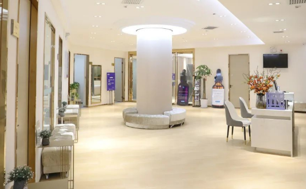 貴陽(yáng)美萊醫(yī)療美容醫(yī)院玻尿酸注射報(bào)價(jià)多少?技術(shù)優(yōu)點(diǎn)怎么樣?