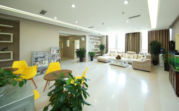 紅旗聶學(xué)醫(yī)療美容面部除皺技術(shù)特點(diǎn)怎么樣?半年案例恢復(fù)過程