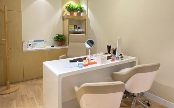 威海孫漫醫(yī)療美容診所杯狀耳矯正技術(shù)怎么樣?費用標(biāo)準(zhǔn)?術(shù)后半年案例