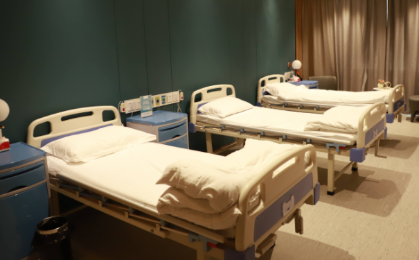 廈門(mén)同安新開(kāi)元醫(yī)院鼻綜合術(shù)后半年案例反饋&技術(shù)怎么樣?