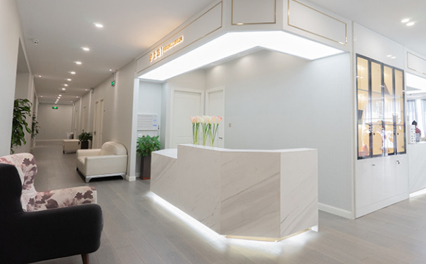 成都煥顏醫(yī)療美容整形醫(yī)院硅膠隆鼻術(shù)后三個月案例反饋&技術(shù)怎么樣?