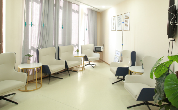 北京同林堂診所膠原蛋白隆胸技術(shù)評測怎么樣?恢復(fù)案例&費(fèi)用明細(xì)