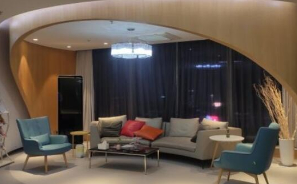 南京普瑞緹醫(yī)療美容扇形雙眼皮費(fèi)用明細(xì)?技術(shù)亮點(diǎn)&術(shù)后半年求美案例