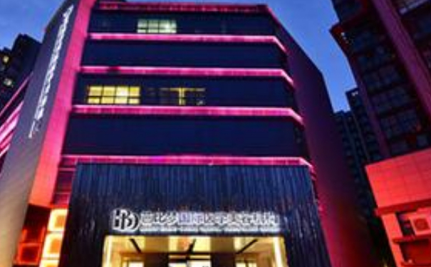 鄭州水晶芭比夢整形醫(yī)院頭發(fā)種植120天親測案例全解(效果怎么樣?技術(shù)亮點)