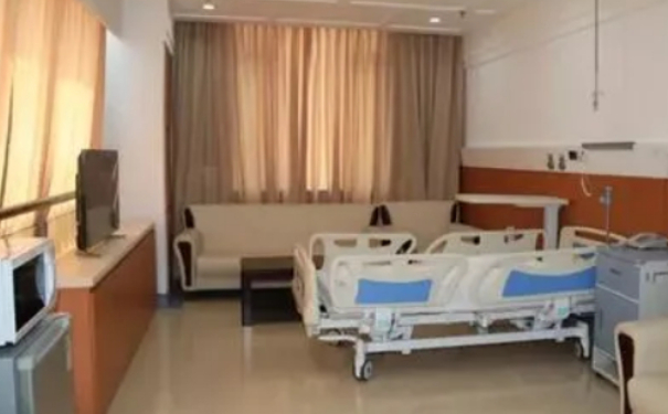 紐菲思星燦專業(yè)植發(fā)發(fā)際線植發(fā)技術(shù)優(yōu)點怎么樣?案例變化&價格一覽表