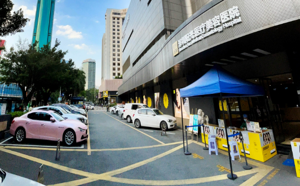 深圳陽(yáng)光整形美容醫(yī)院植發(fā)價(jià)目一覽表?技術(shù)點(diǎn)評(píng)&90天求美案例