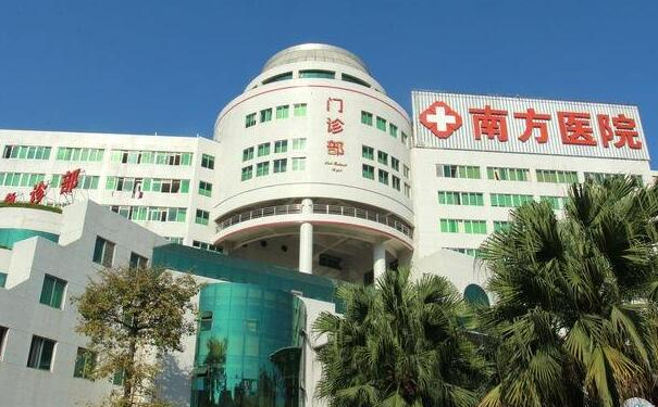 南方醫(yī)科大學(xué)南方醫(yī)院胡志奇光子除皺案例細節(jié)&技術(shù)怎么樣?