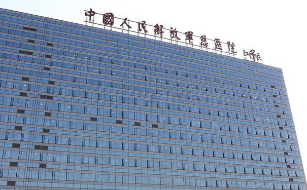 中國人民解放軍總醫(yī)院第一醫(yī)學(xué)中心郭伶俐埋線雙眼皮費用查詢?技術(shù)測評_醫(yī)生資料