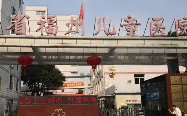 福州兒童醫(yī)院膠原蛋白豐鼻唇溝術(shù)后三個月經(jīng)典案例(效果怎么樣?技術(shù)點評)