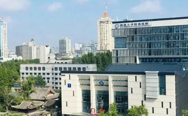 南通大學(xué)附屬醫(yī)院鼻唇溝凹陷填充醫(yī)生排名,價目一覽表?術(shù)后半年案例